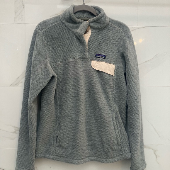 Patagonia Jackets & Blazers - Patagonia Women’s Retool Half-Snap pullover - L